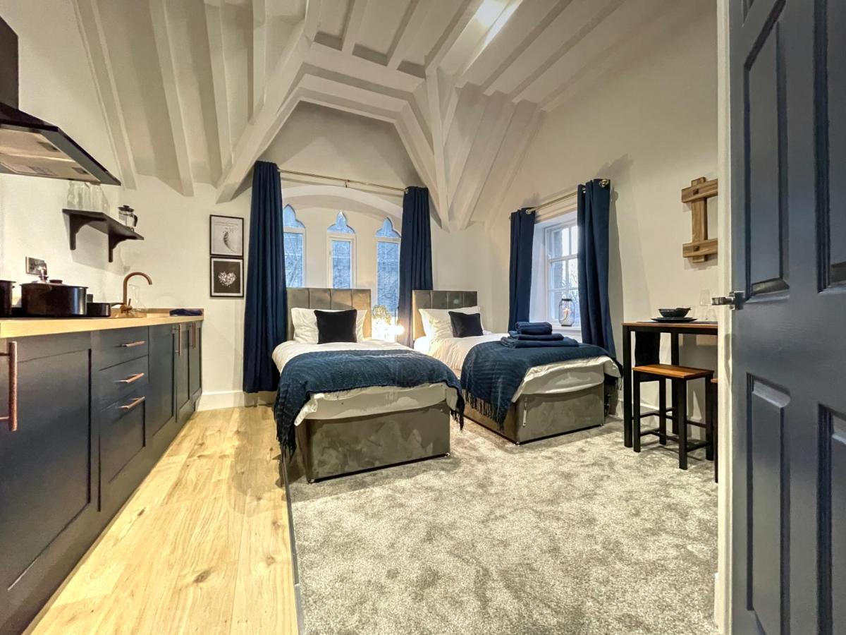 The Old Vicarage - Secure Parking, Fast Wifi, Garden Villa Leeds  Exteriör bild