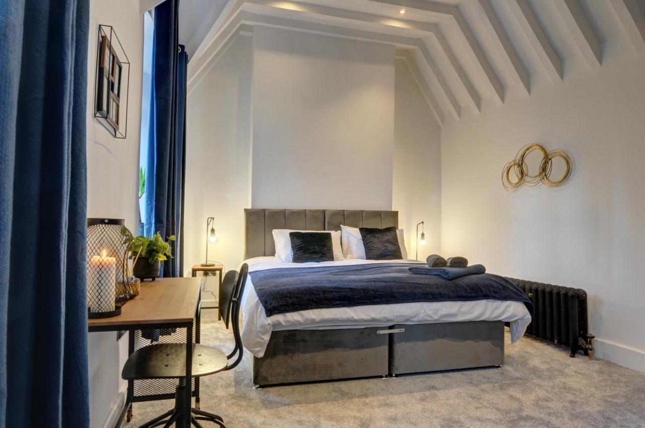 The Old Vicarage - Secure Parking, Fast Wifi, Garden Villa Leeds  Exteriör bild