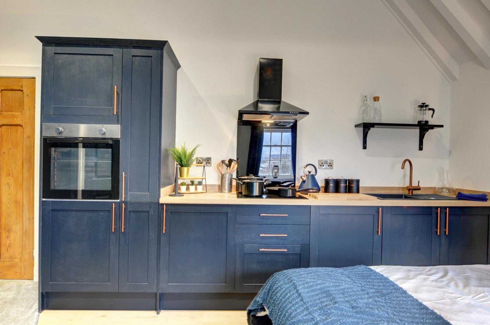 The Old Vicarage - Secure Parking, Fast Wifi, Garden Villa Leeds  Exteriör bild