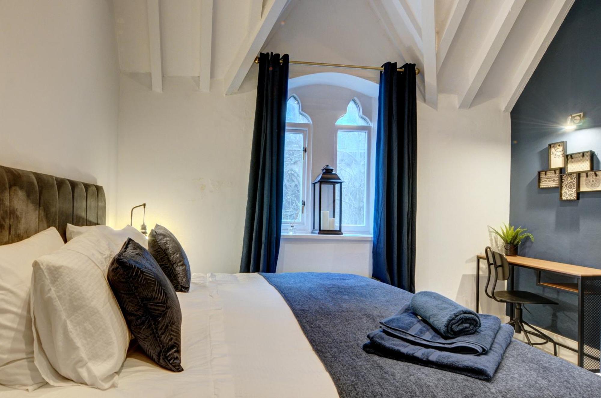 The Old Vicarage - Secure Parking, Fast Wifi, Garden Villa Leeds  Exteriör bild