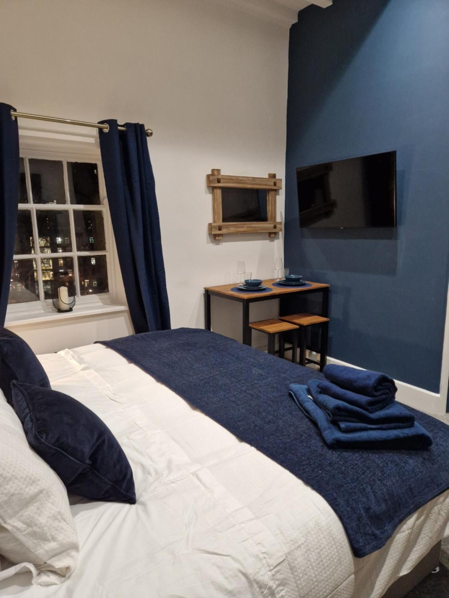 The Old Vicarage - Secure Parking, Fast Wifi, Garden Villa Leeds  Exteriör bild