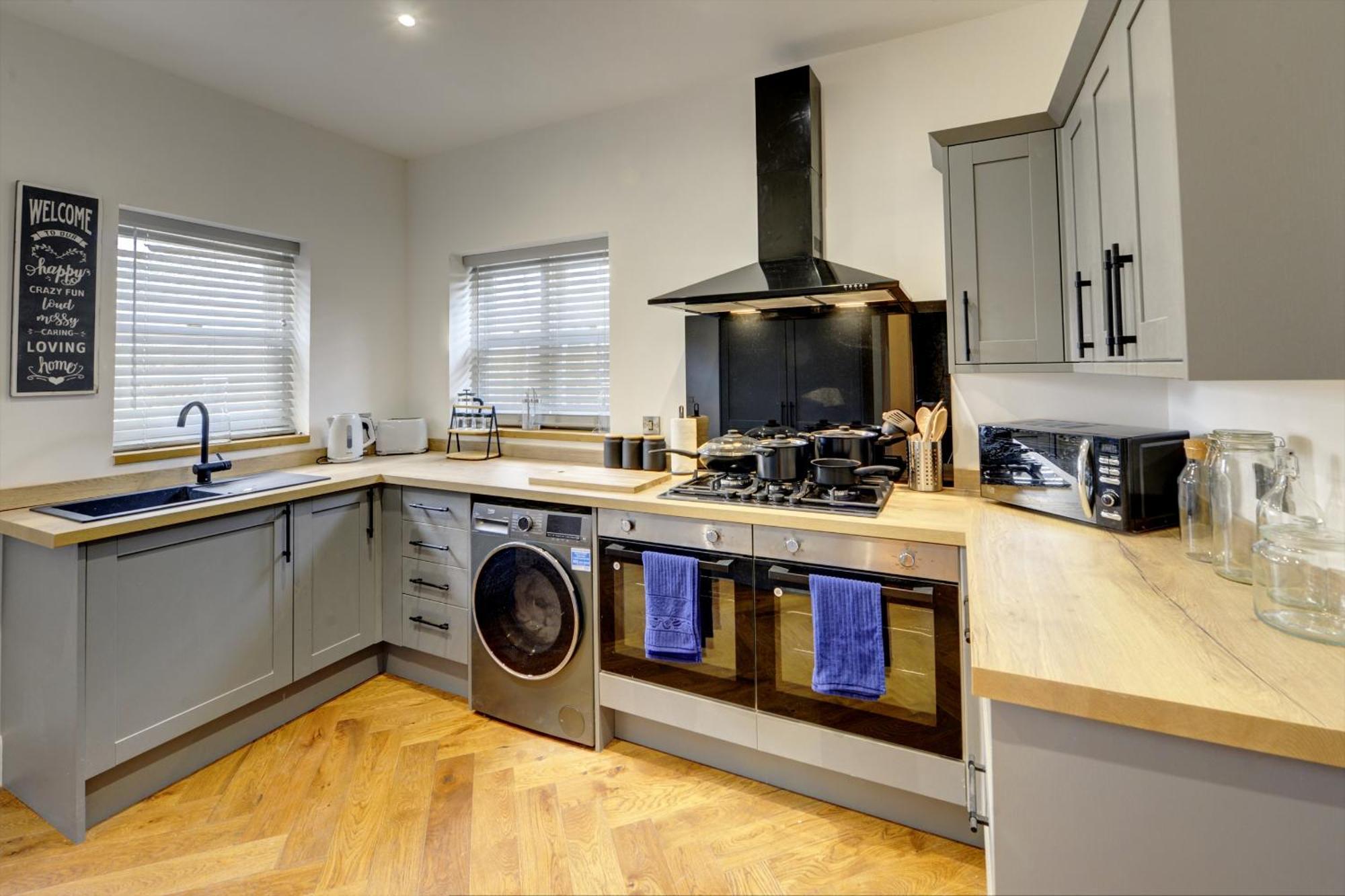 The Old Vicarage - Secure Parking, Fast Wifi, Garden Villa Leeds  Exteriör bild